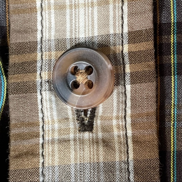 prAna Short Sleeve Button Down Shirt in Large - Picture 8 of 13